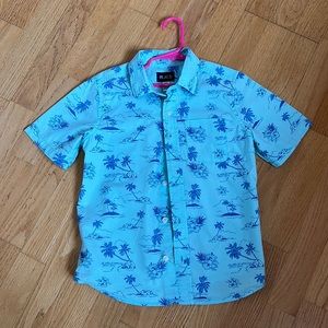 Boys M (7/8) short sleeve button down shirt